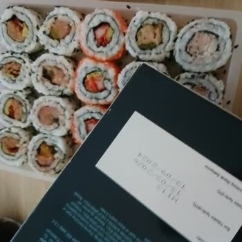 Taze Olması Gereken Sushiler Kuru Ve Bayat Çıktı