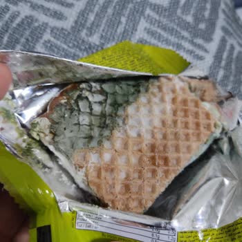 Son Kullanma Tarihi Geçmemiş Gofret Küflü Çıktı