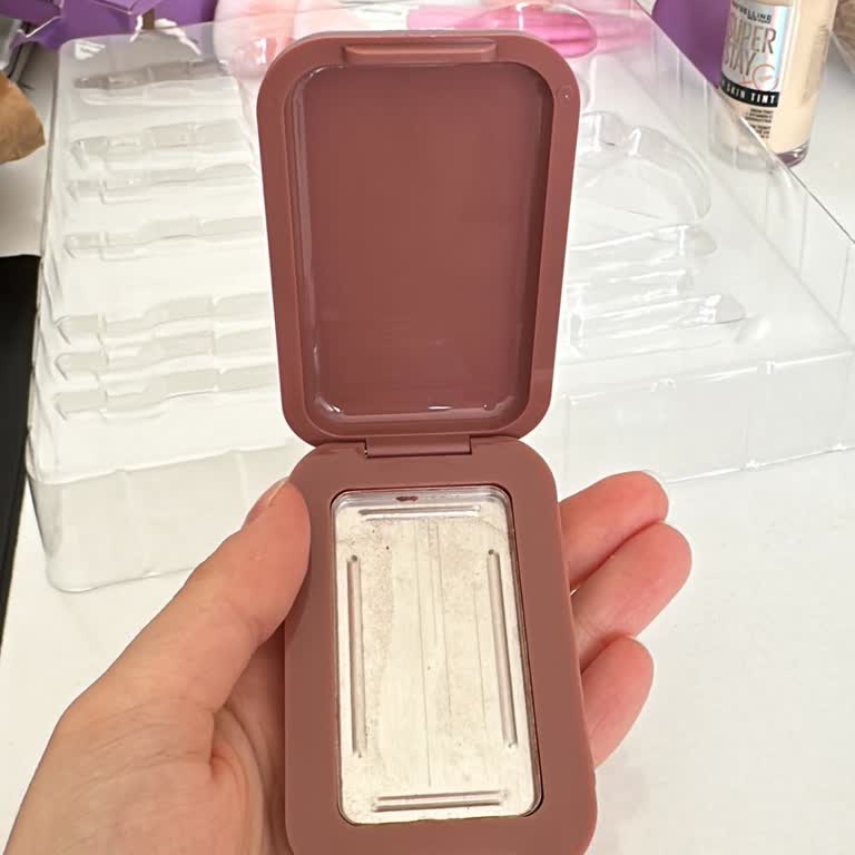 I Received an Empty NYX Blush Package—No Product Inside Upon Opening