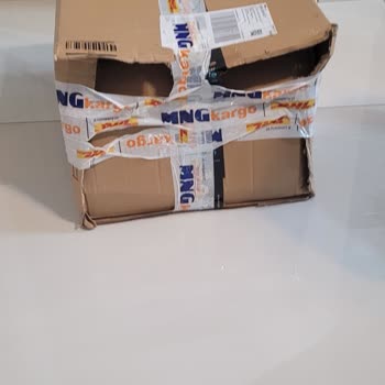 MNG Kargo Yüzünden Hasarlı Paketler Ve Güvensiz Teslimat