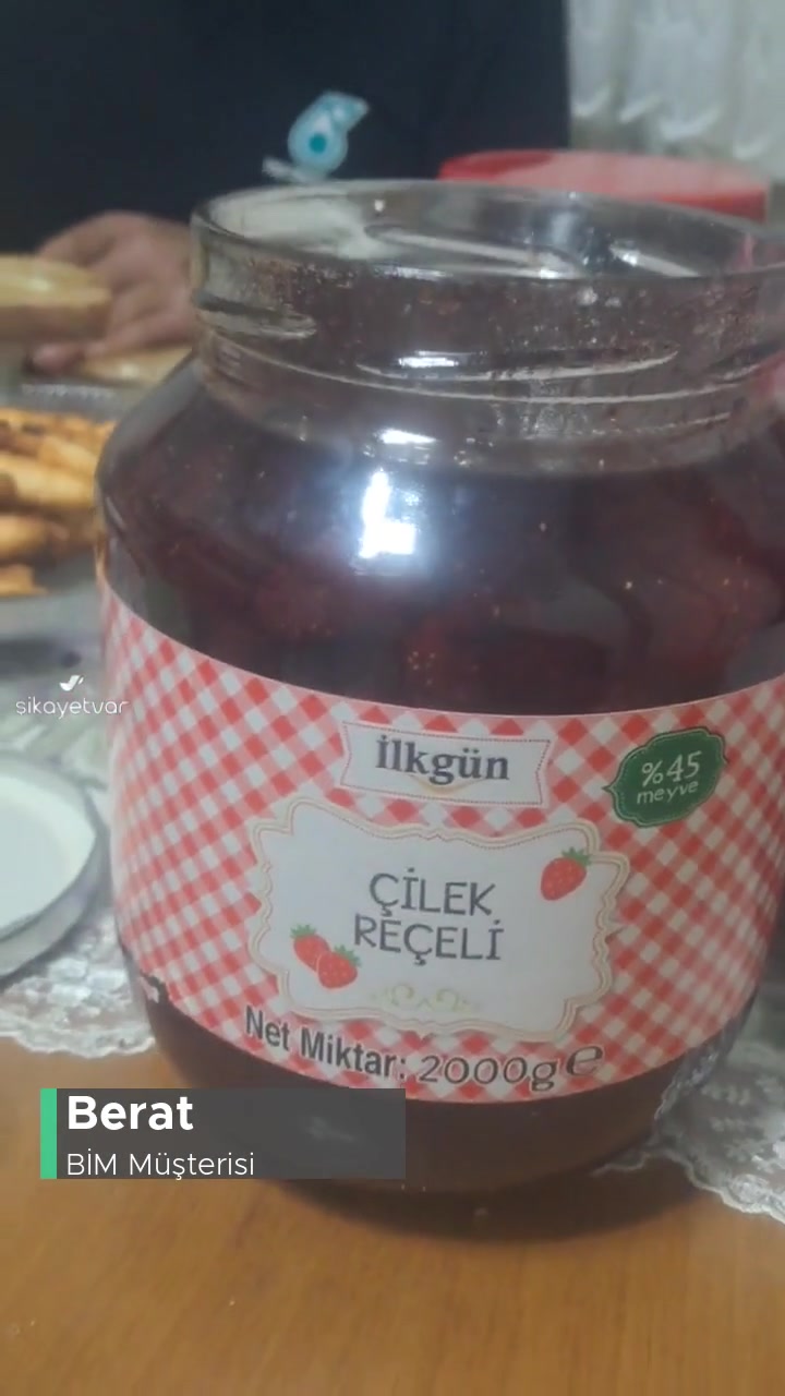 BİM'den Aldığımız İlk Gün Marka Çilek Reçelinin İçinden Arı Çıktı videonun kapak resmi