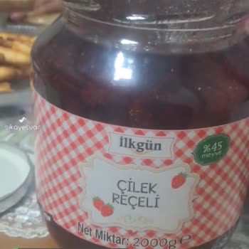 BİM'den Aldığımız İlk Gün Marka Çilek Reçelinin İçinden Arı Çıktı