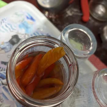 Tukaş Kırmızı Biber Turşusunda İçi Boş Çıkan Ürünler Param Çöp Oldu