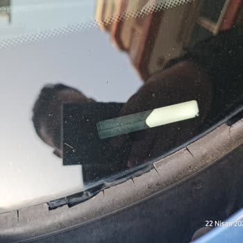 BMW 1.16d Ön Cam Silecek Altı Izgarasında Deformasyon Ve Su Alma Sorunu