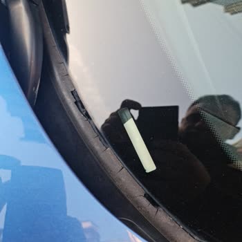 BMW 1.16d Ön Cam Silecek Altı Izgarasında Deformasyon Ve Su Alma Sorunu