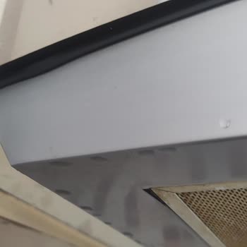 Thomax Aşırı Sulu Temizlik Yapan Makine ve Yanıltıcı Ürün Videosu