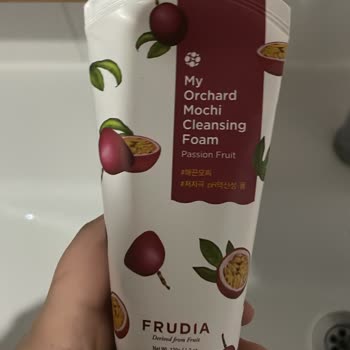 Frudia Yüz Temizleme Jeli Cildimizi Kuruttu Ve Tahriş Etti