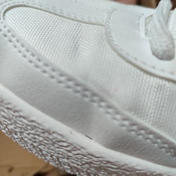 Bir Günlük Ayakkabı Kusurunu Kabul Etmeyen FLO Mağazası Ve İlgisiz Müşteri Hizmetleri