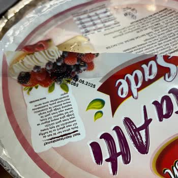 Migros'tan Aldığım Pasta Tabanı Küflü Çıktı