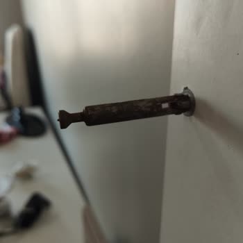 Teşhir Ürünleri Ve Kusurlu Teslimat: Ergül Mobilya'dan Hayal Kırıklığı