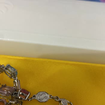 Swarovski Bileklik Hayal Kırıklığı: Renk Attı, Soldu Ve Replika Şüphesi