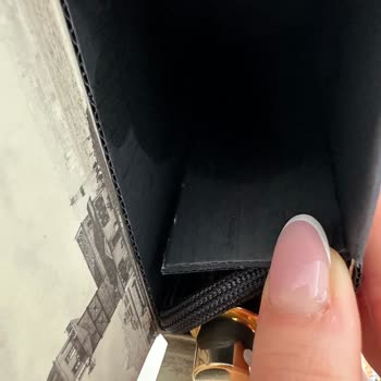 Sephora'dan Gelen Parfüm Kargoda Sızdı Müşteri Hizmetleri Dönüş Yapmıyor