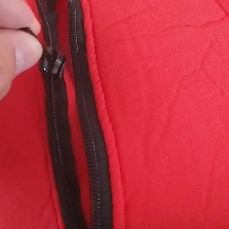 Satın Aldığım Salıncak Kılıfının Fermuarı Bozuk Çıktı, Satıcı Sorumluluğu Kabul Etmiyor