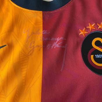 GS Store'dan Alınan Formanın Yazıları Yıkamada Silindi, Destek Sağlanmadı