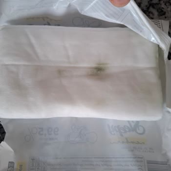 Bebek Islak Mendilinde Küf Ve Kötü Koku Şoku