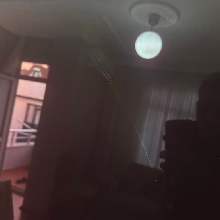 Samsung TV Ekranında Temizlik Sonrası Oluşan Lekeler Ve Servis Mağduriyeti