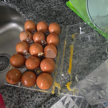 Gıda ve Temizlik Ürünlerinin Aynı Poşette Gönderilmesi ve Hasarlı Ürün Sorunu