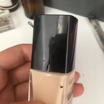 Aldığım Kozmetik Ürünlerin Kapakları Çatlıyor Ürünler Bozuluyor