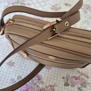 U. S. Polo Assn. Çantanın Metal Aksamı Kısa Sürede Karardı, Hayal Kırıklığı Yaşadım!