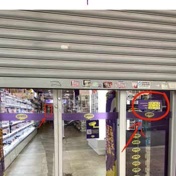 Gratis Mağazasında Çalışanların İlgisiz Ve Kaba Tavrı Mağaza Açılış Saatinde Mağduriyet