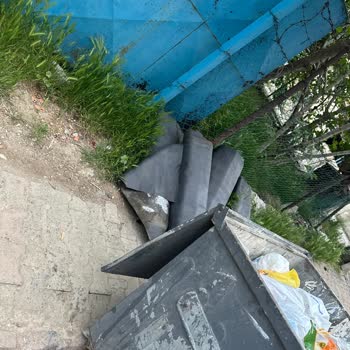 Ümraniye Belediyesi Çöp Konteynerinin Kaldırılması Lazım