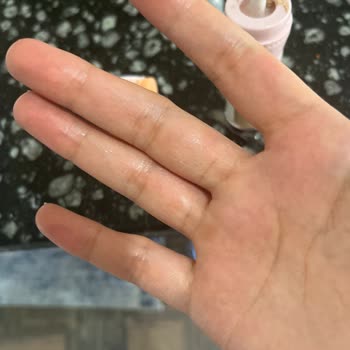 Aldığım Fondöten Hem Yanlış Renk Hem De Bozuk Çıktı