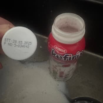 Son Kullanma Tarihi Geçmemiş Kefir Ürününün Bozuk Çıkması Ve Patlaması