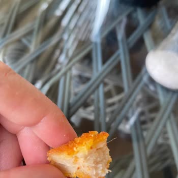 Gedik Piliç Schnitzelden Çıkan Saç Hijyen Endişesi Yarattı