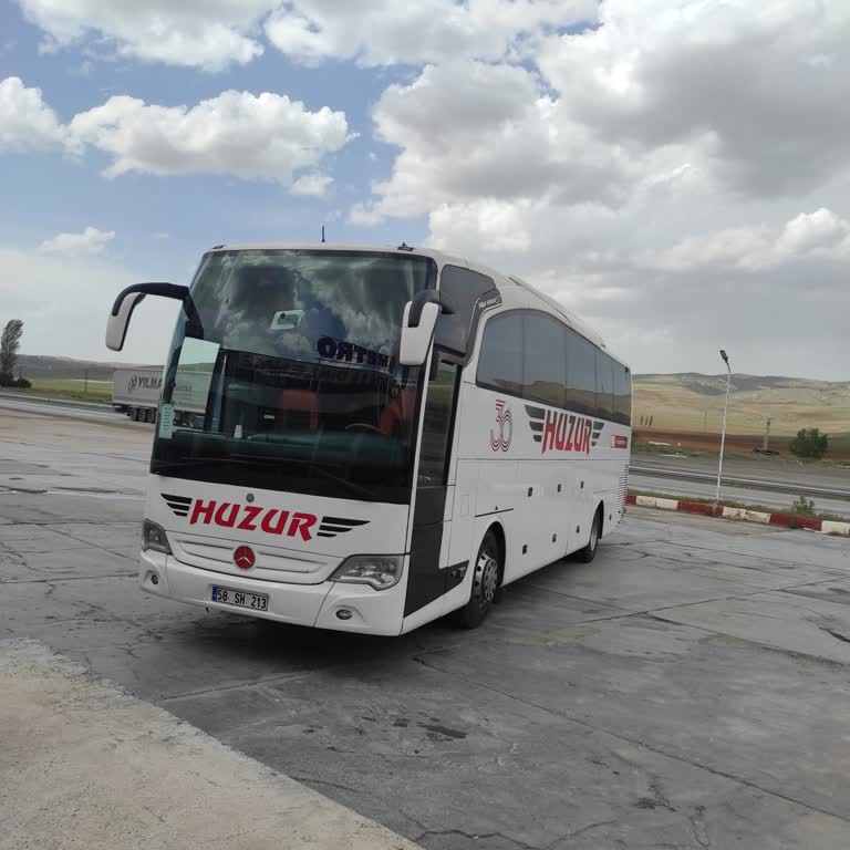 Geç Gelen Otobüs, İlgisiz Personel Ve Temiz Olmayan Araç Deneyimi