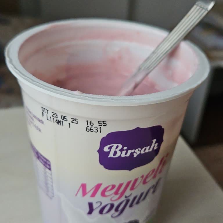 Son Kullanma Tarihi Geçmemiş Yoğurt Bozuk Çıktı