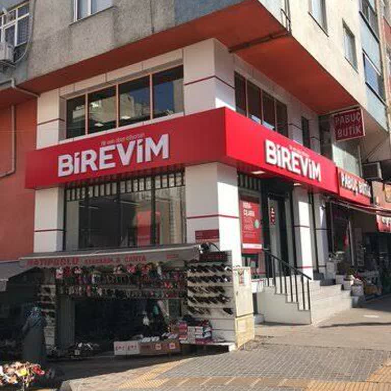 Birevim Esenler Şubesinde Saygısız Ve İlgisiz Çalışan Deneyimi