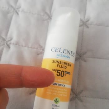Celenes Güneş Kremi Yüzümde Tahrişe Sebep Oldu