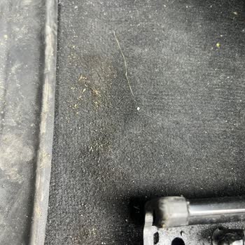 Yetkili Servisten Kirli Araç Teslimiyle Hayal Kırıklığı