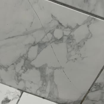 Çanakkale Seramik Fayanslarında Çatlak Sorunu Ve Yetersiz Servis Cevabı