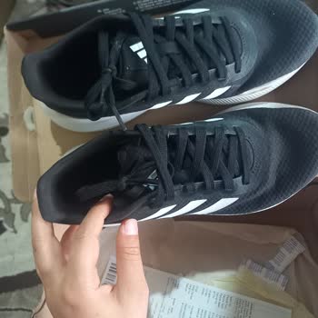 Yeni Aldığım Ayakkabı Ayağımda Koku Ve Kaşıntı Yaptı