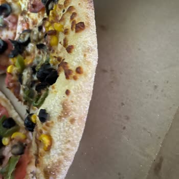 Domino's Siparişimde Kalın Hamur Ve Soğuk Teslimat Sorunu