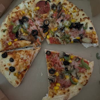 Domino's Siparişimde Kalın Hamur Ve Soğuk Teslimat Sorunu