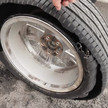 Yeni Alınan Lastiğin Kısa Sürede Patlaması Ve Güvenlik Endişesi