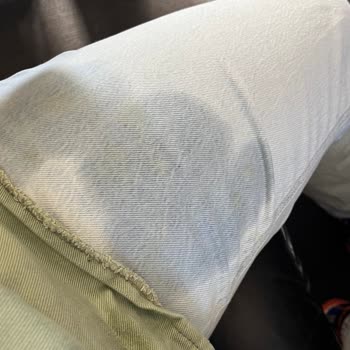 Uçuşta Paslı Su Nedeniyle Kıyafetlerim Zarar Gördü, Mağduriyet Yaşadım