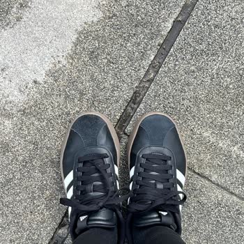 Yeni Alınan Ayakkabının Ucunda Hızlı Deformasyon