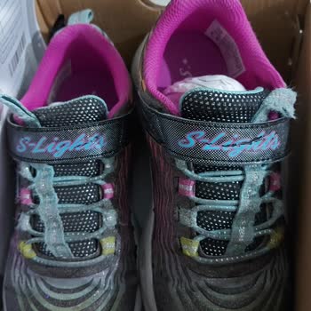 Skechers Çocuk Ayakkabısında Kısa Sürede Kaplama Soyulması Ve Yetersiz İnceleme