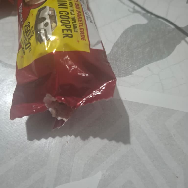 Aldığım Çikolata Paketi Bayat ve Açık Çıktı