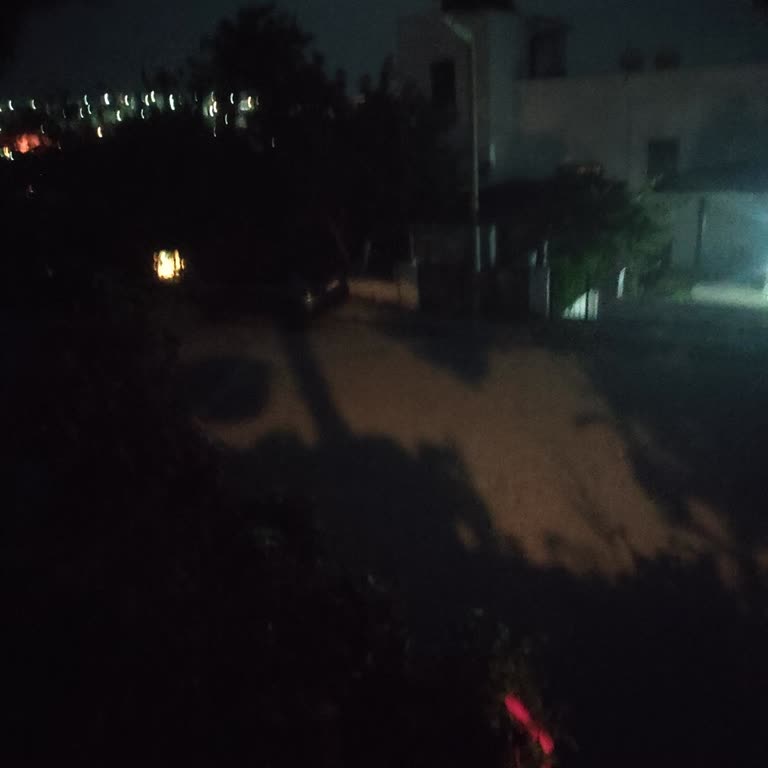 15 Gündür Yanmayan Sokak Lambasına Çözüm Bekliyoruz