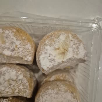 Kavala Kurabiyesinden Kıl Çıktı, Sağlığımız Hiçe Sayılıyor!