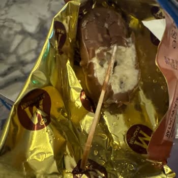 Aldığım Magnum Dondurma Bozuk Çıktı Paramın İadesini İstiyorum