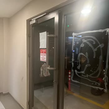 Antalya Yönetimi Sorunlara Çözüm Üretmiyor, Sadece Aidat Topluyor!