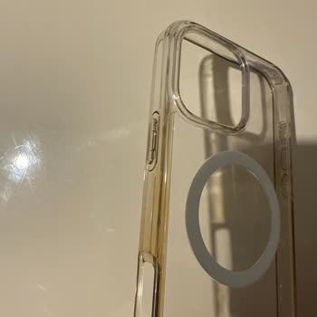 Spigen Marka Kılıfın Kısa Sürede Sararması Ve Hayal Kırıklığı