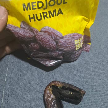 Aldığım Ürünün İçi Kömür Gibiydi Gömleğim Mahvoldu