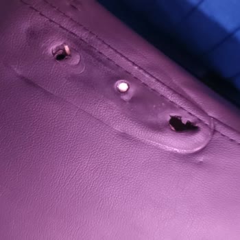 Oyuncu Koltuğumun Sırt Kısmı Kırıldı, Yardım Bekliyorum