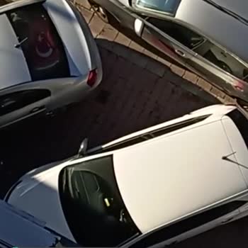 Emniyet Genel Müdürlüğü Arabanın Arkasına Park Etmiş!